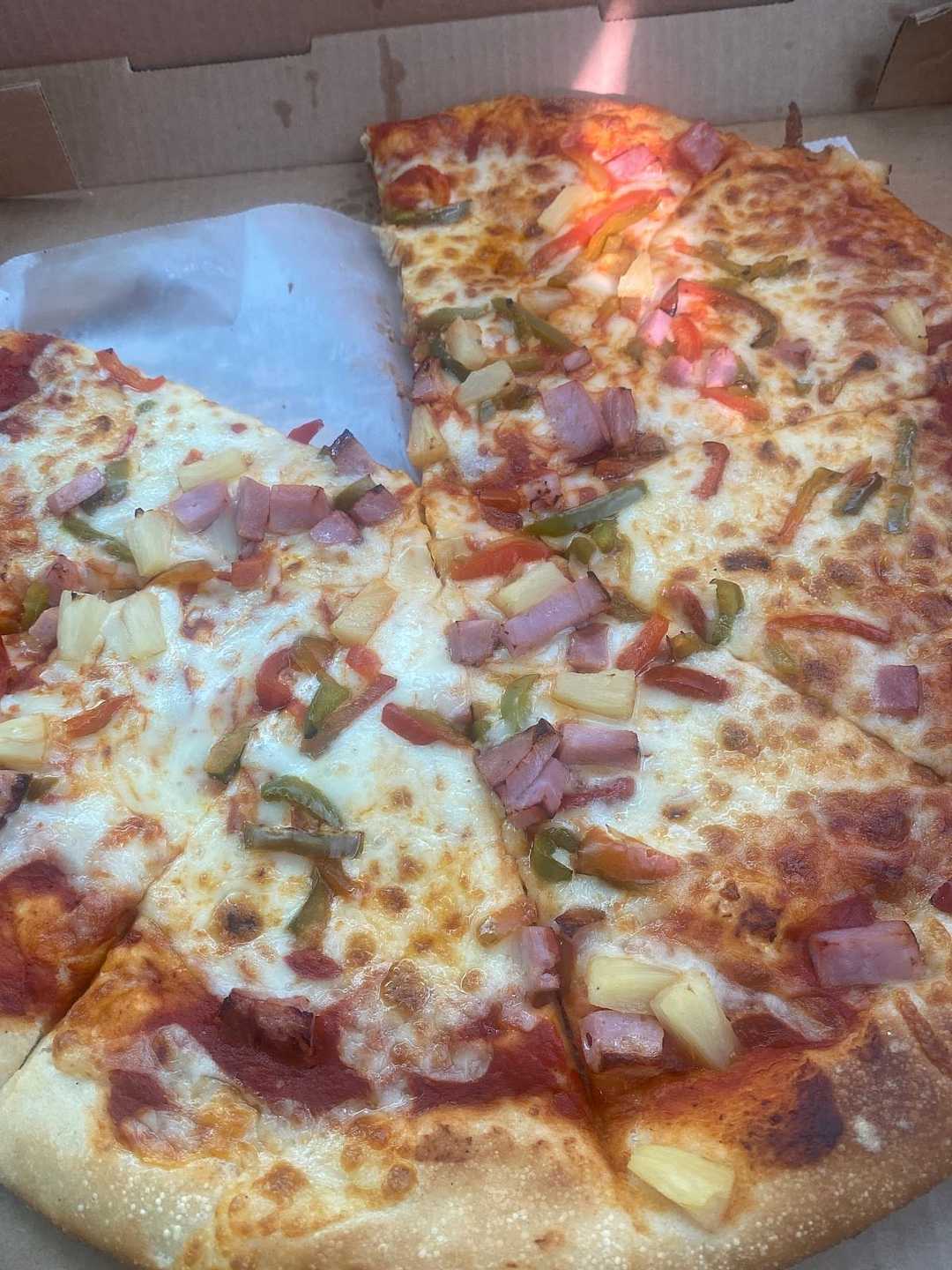 About Korner Pizzeria & Family Restaurant